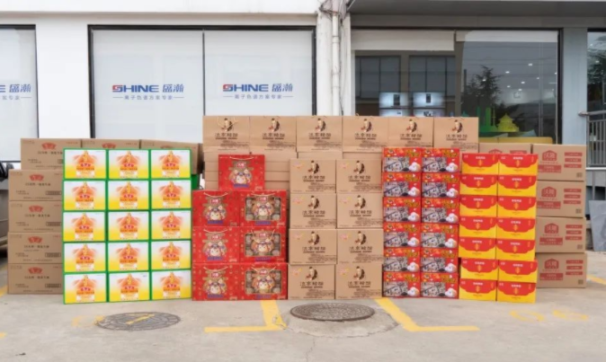 小年至 年味濃！關(guān)懷備至，濃濃溫情暖人心